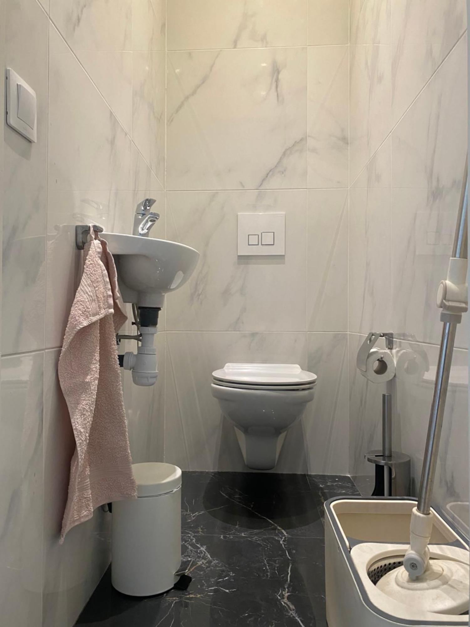 Mirela's Private With Key, Ac, Lift & Balcony In The Center Of On The Cote D'azur Niza